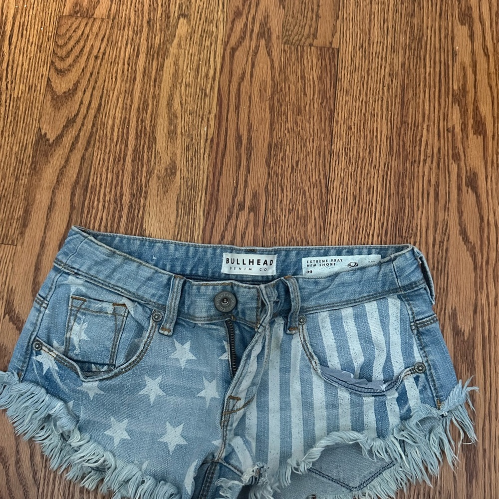 Bullhead Blue Star and Stripe Denim Shorts
